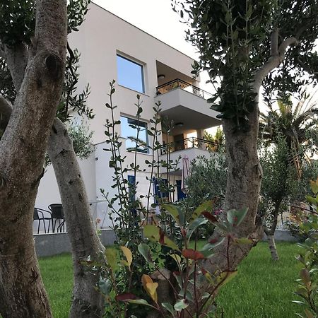 Villa La Bomboniera Слатине Экстерьер фото